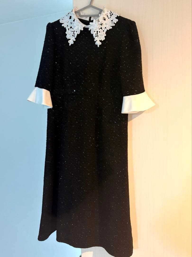 【LEJA】花柄レースカラー スパンコール刺繍 Aラインフレアドレス Lサイズ