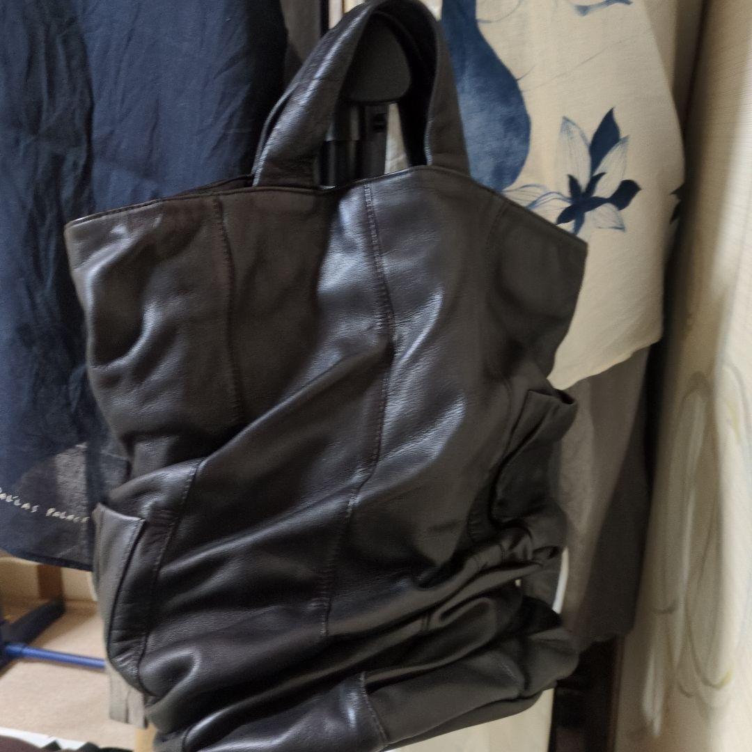 再値下げしました！カワカワ（kawa-kawa） 黒レザーハンドバッグ