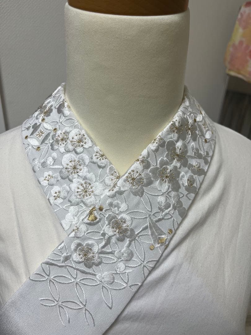 衿秀「き楽っく」専用替え衿 刺繍半襟白地 「白金七宝梅宝尽し」
