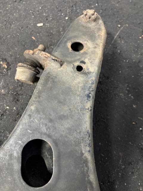 ◆オニー様◆sj5 スバル フォレスター フロントロアアーム ◆