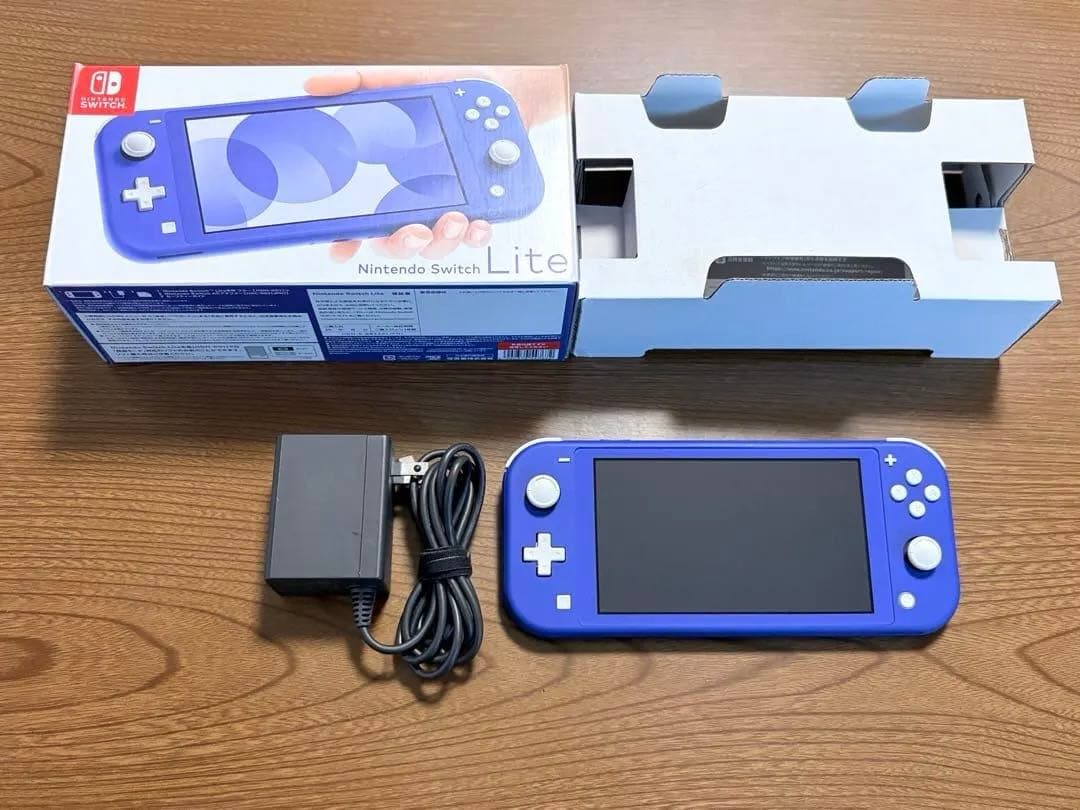 Nintendo Switch Lite 青色 本体 フリップカバー付き