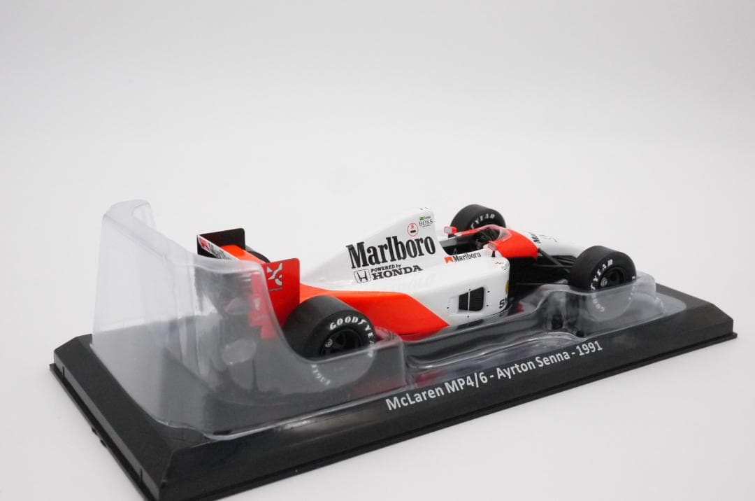 1/24 マクラーレン ホンダ MP4/6 マルボロ A.セナ チャンピオン