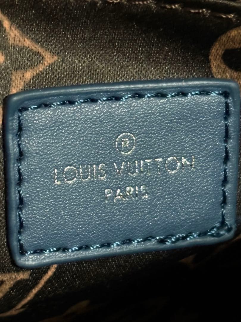 Louis Vuitton ショルダーバッグ ダークブルー