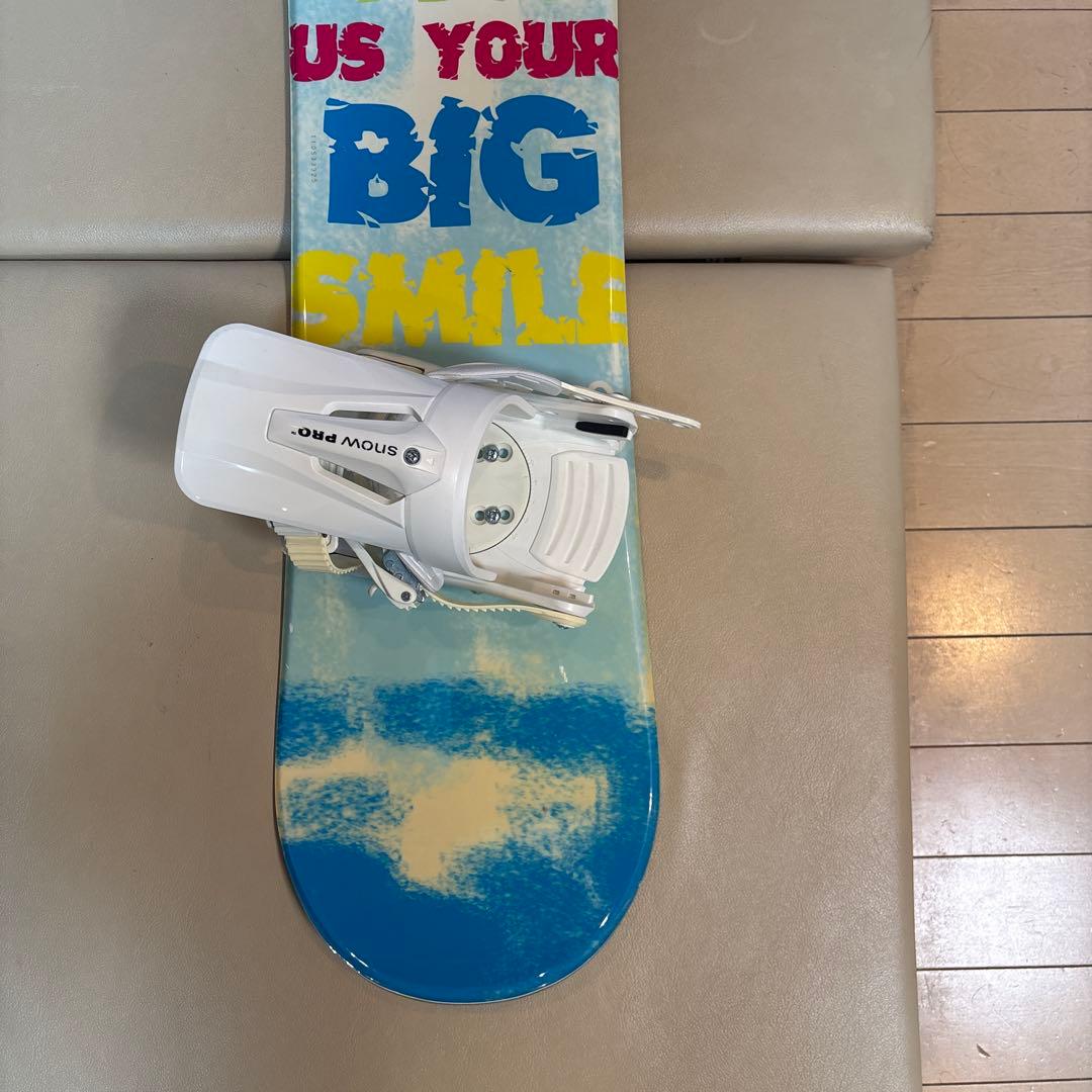 金4000円❗️子供用ボード ビンディング付き108センチ❗️現物確認引き取りのみ！