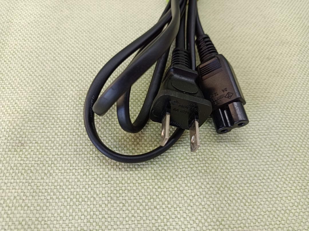 都《KLHTH》シャープ　AQUOS　ブルーレイレコーダー 2B-C05CW1