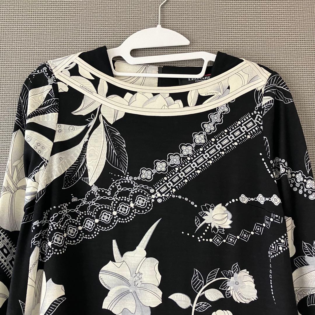 近年美品　レオナール　チュニック　薄手ウール　花柄　トリム　36 丈72