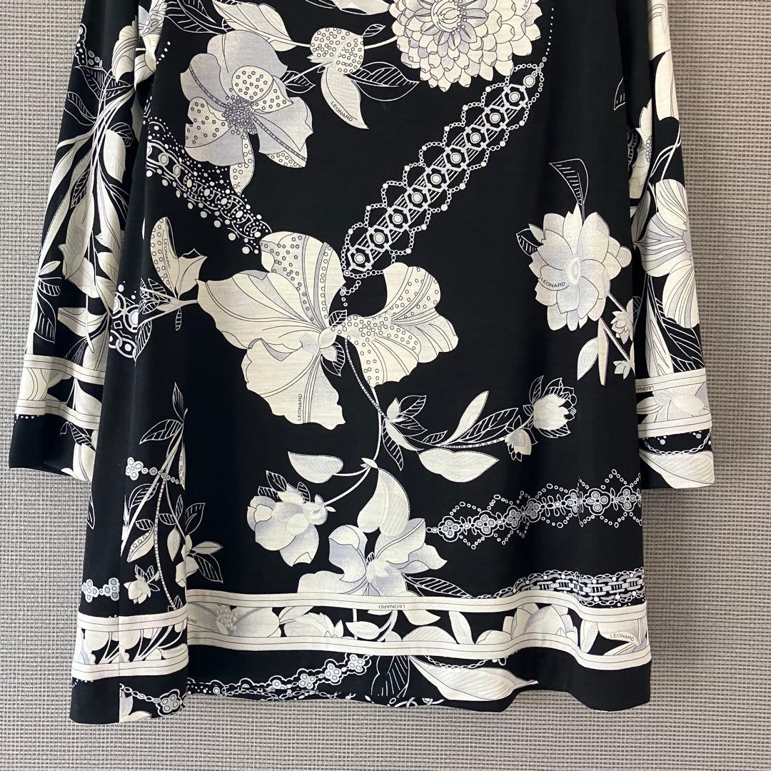 近年美品　レオナール　チュニック　薄手ウール　花柄　トリム　36 丈72