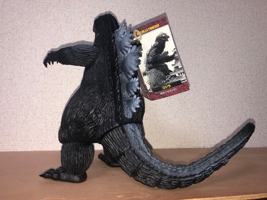ゴジラ FOREVER フィギュア ★タグ付き★バンダイ JAPAN キンゴジ