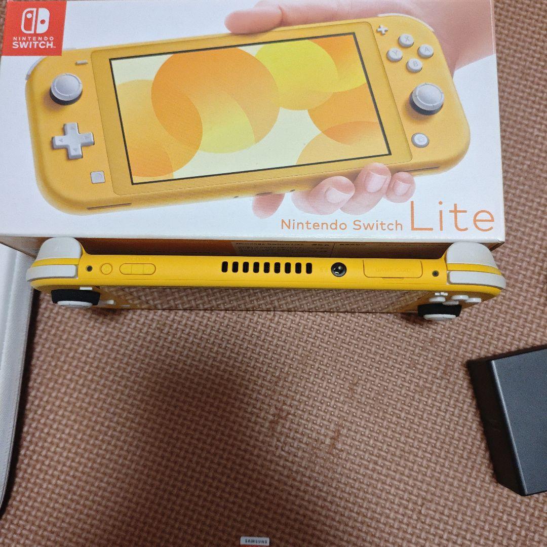 Nintendo switch lite イエロー　美品