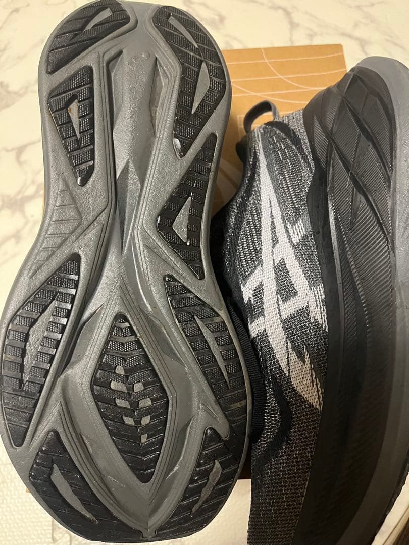 アシックス　スーパーブラスト2