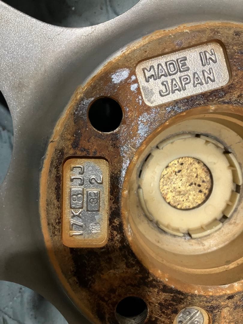 希少　レーシングハート　ホイール　17インチ　4穴