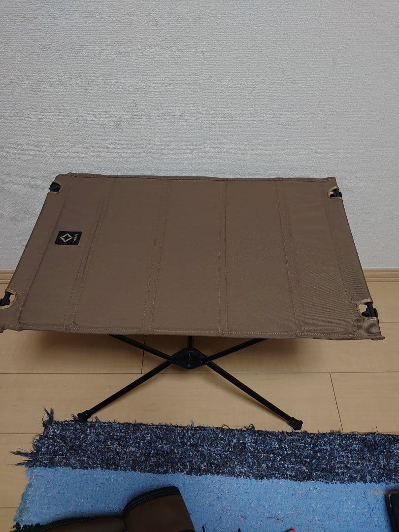 ヘリノックス Helinox　タクティカルテーブルM　コヨーテ