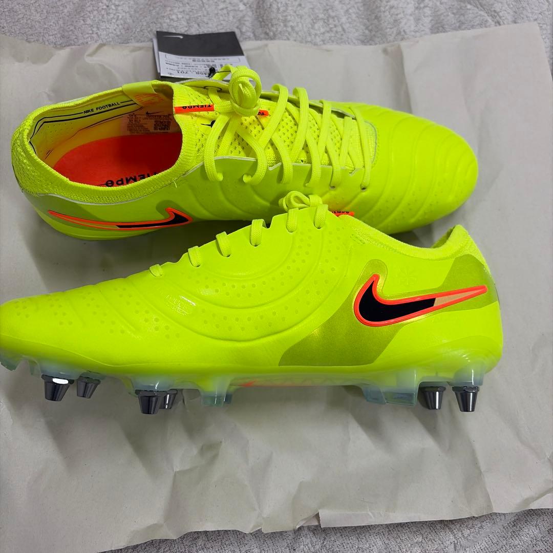 NIKE ティエンポSG