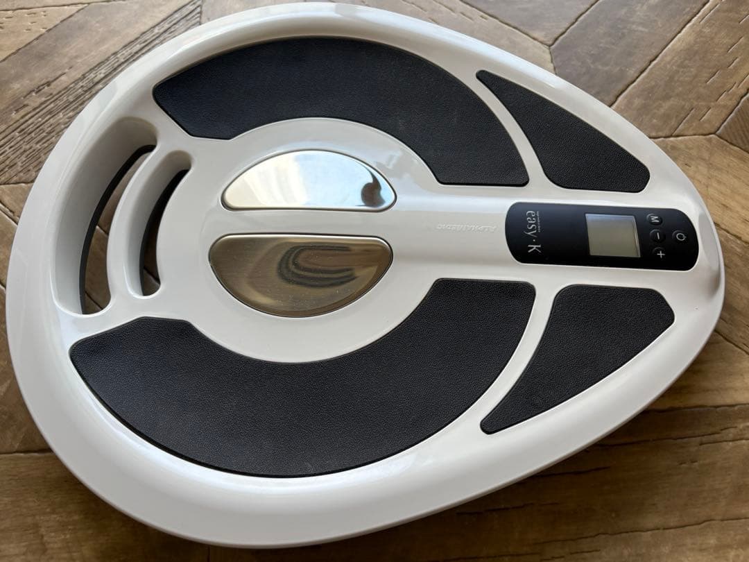 【中古】easyK（骨盤底筋トレーニング用EMS機器）　※新品未開封のスパッツ付