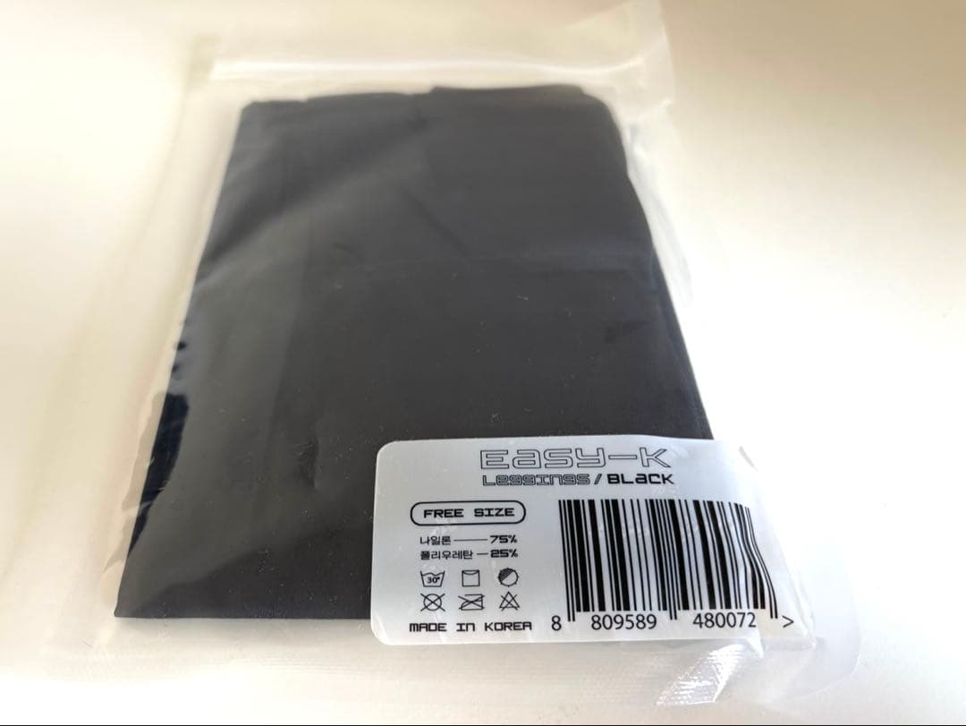 【中古】easyK（骨盤底筋トレーニング用EMS機器）　※新品未開封のスパッツ付