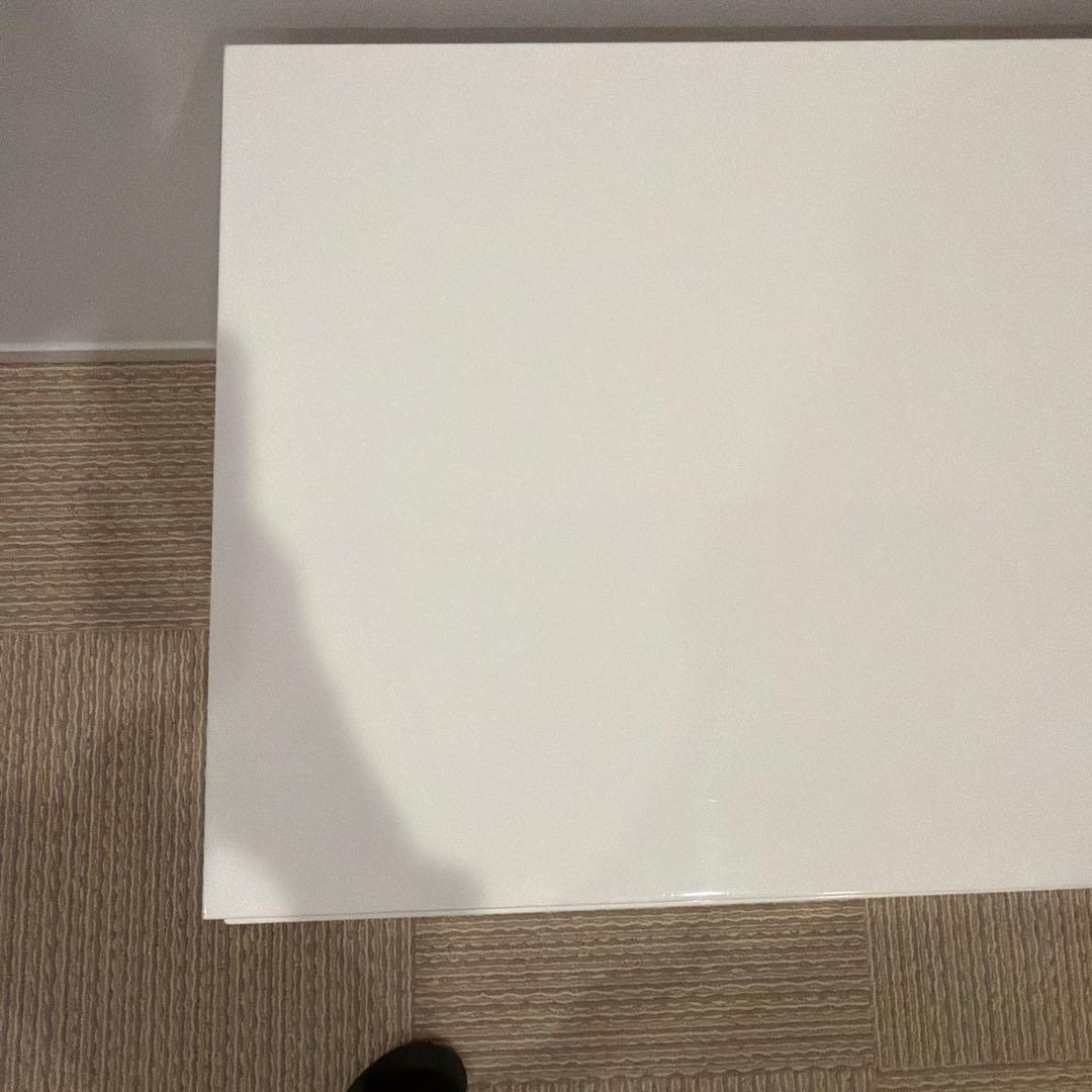 ホワイト 4段チェスト シンプルデザイン