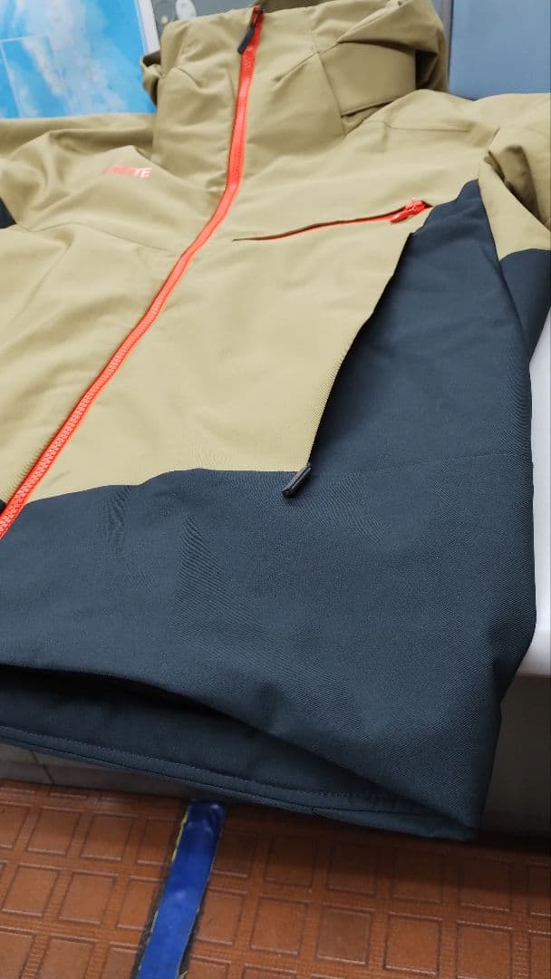 デサント　ジャケット　 サイズM