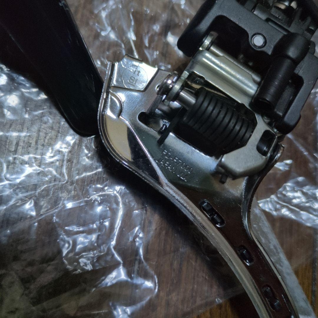 Shimano 105 R7000ブレーキ シフター セット付属あり！