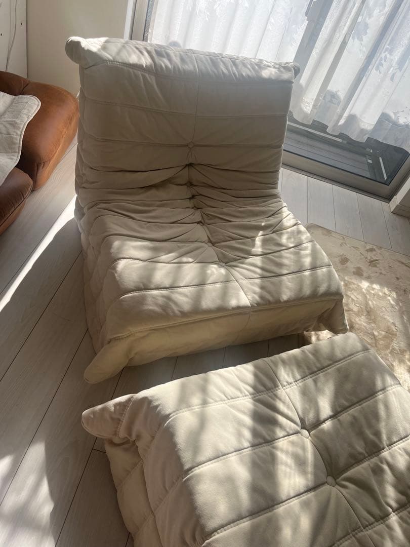 リーンロゼ トーゴ風リプロダクト ソファ＆オットマン