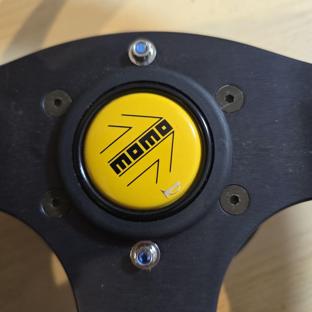 MOMO Competition ステアリング 3スポーク