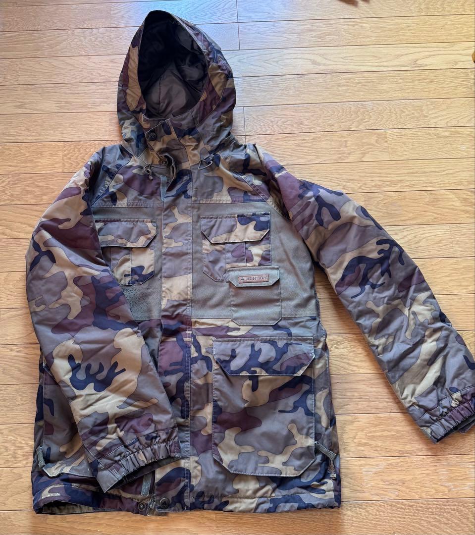 BARTON 迷彩柄　スノーボードウエア　XS(男性サイズ)