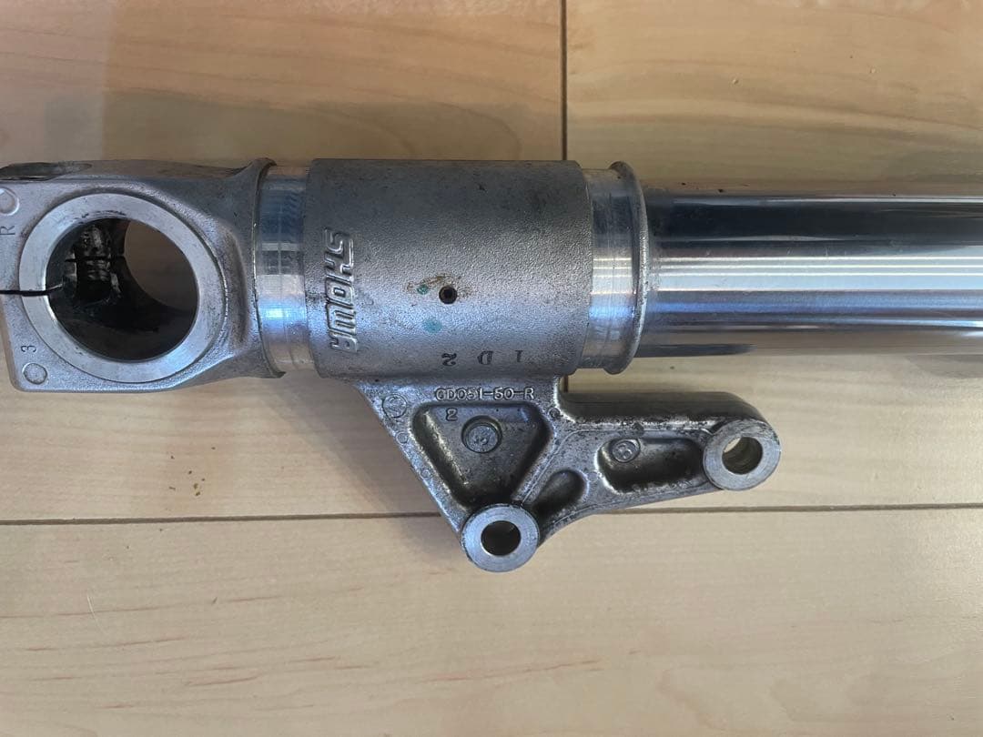 ドゥカティ 右フロントサスペンションフォーク