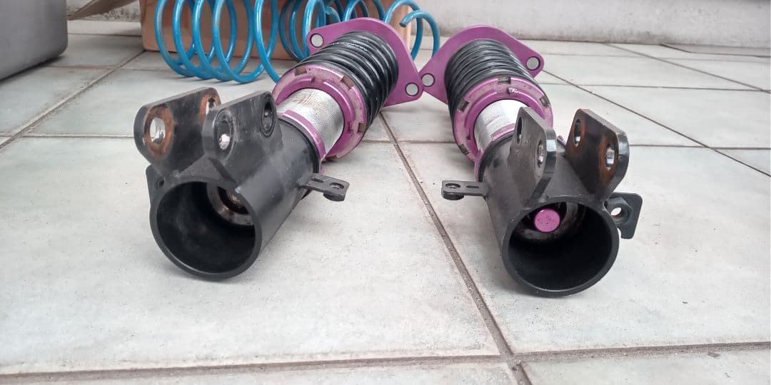 ファイナルコネクション、エスぺリア　車庫調とダウンサス