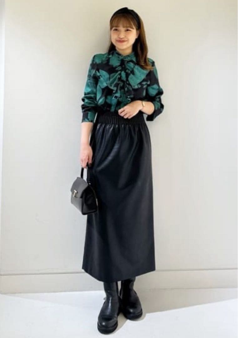 allurevilleモダンフラワーフロントフリルブラウス グリーン M