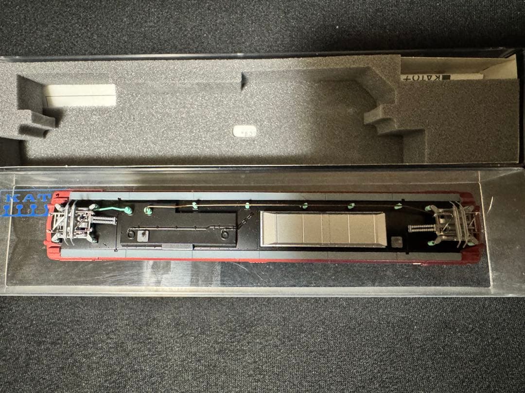 KATO 3066-6 EF81-81 お召し塗装