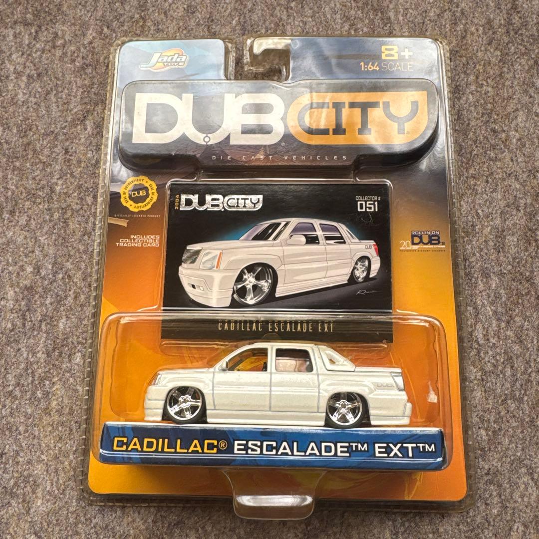 CADILLAC ESCALADE EXT DUB ミニカー
