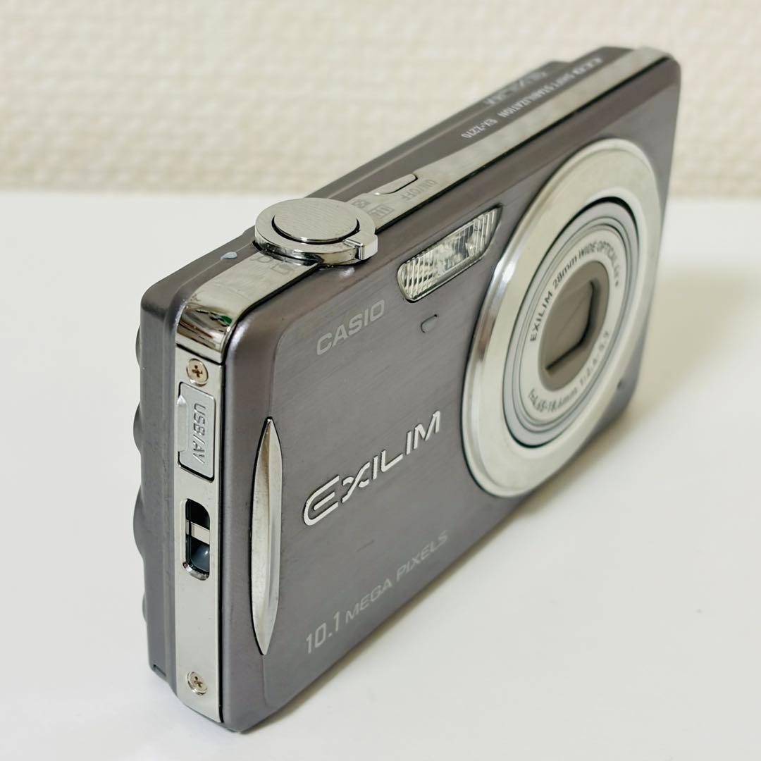 CASIO EXILIM EX-Z270 デジタルカメラ シルバー
