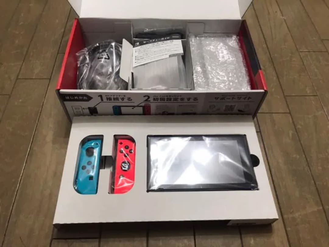 任天堂スイッチ　新品です。