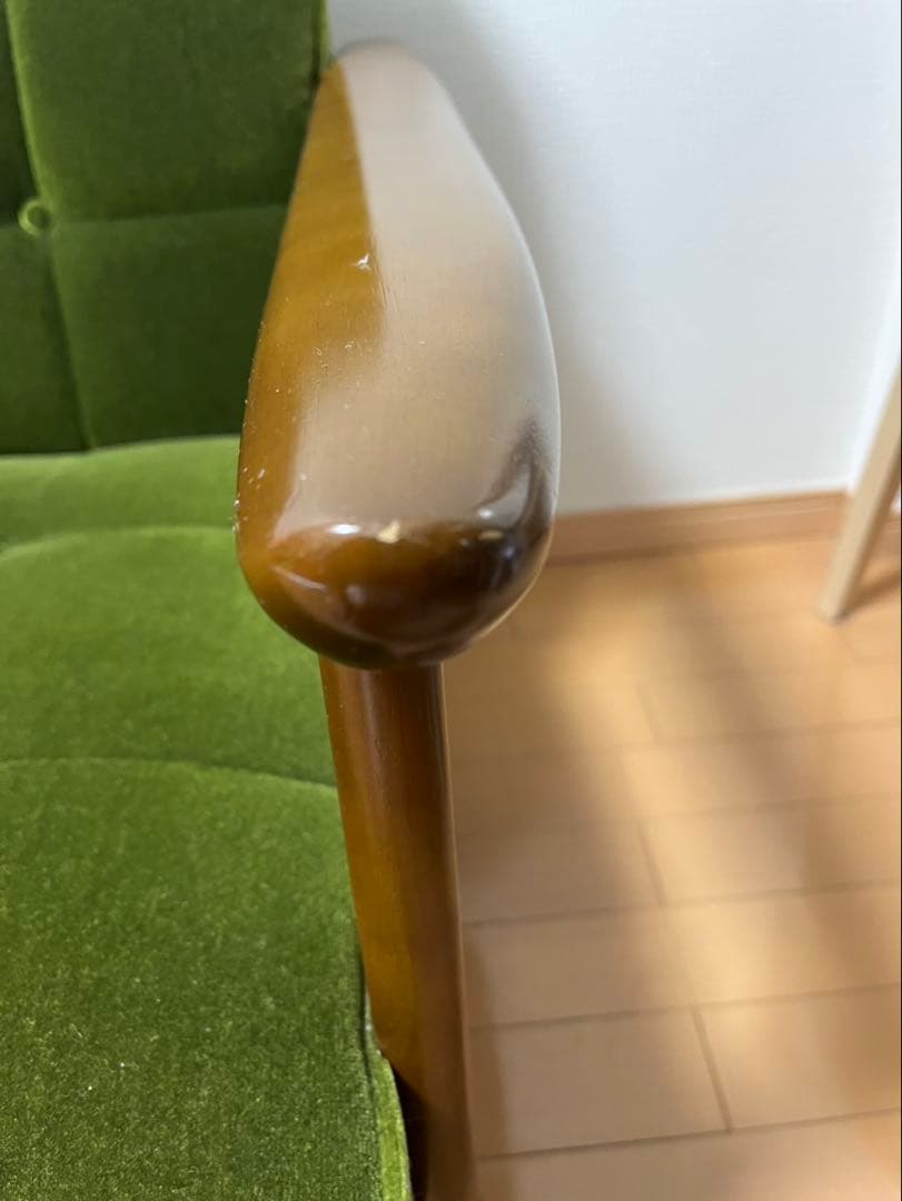 カリモク 60kチェアミッドセンチュリー 緑 ベルベットソファ 2人掛け