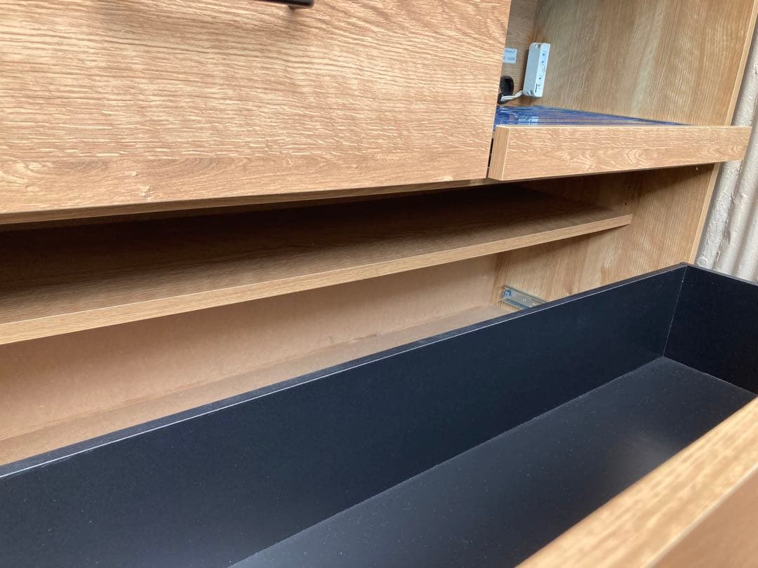 ヴィンテージ調ステンレス天板のキッチンカウンター