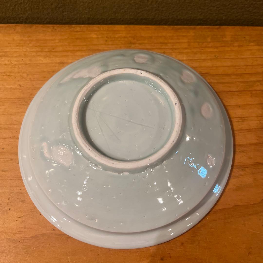 加藤静允　　白磁縁彫5寸皿　ふたりうさぎ　5客