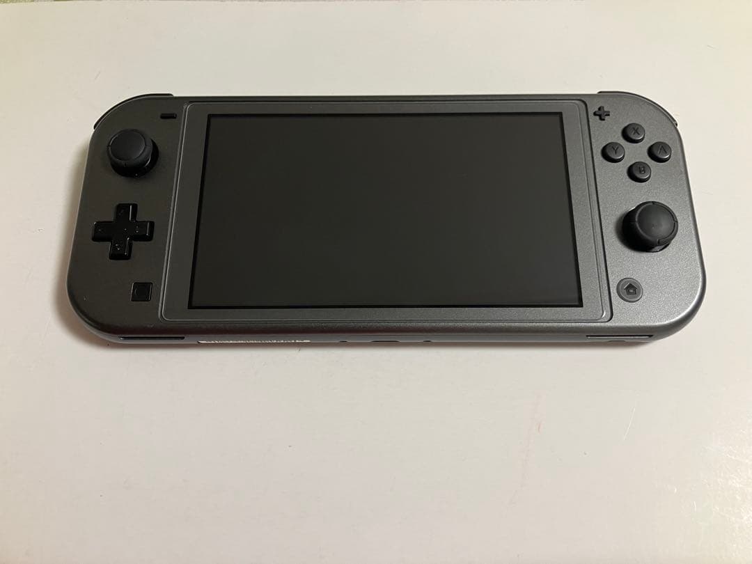 ニンテンドーSwitch Lite本体　限定デザイン　(ポケモン)