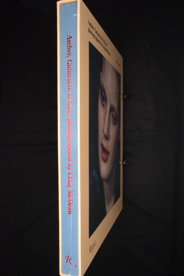 アート・デザイン・音楽 Amber, Guinevere, and Kate Photographed