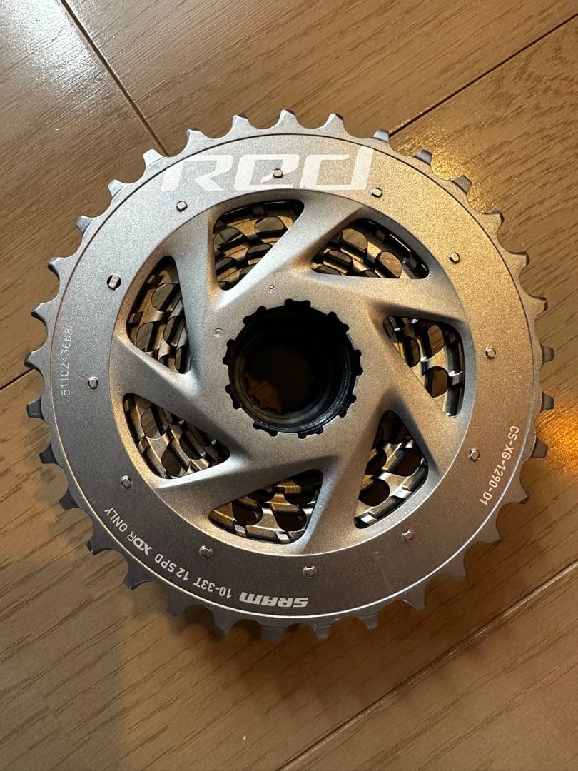 新車から取り外しsram red XG-1290 10-33t 12s xdr