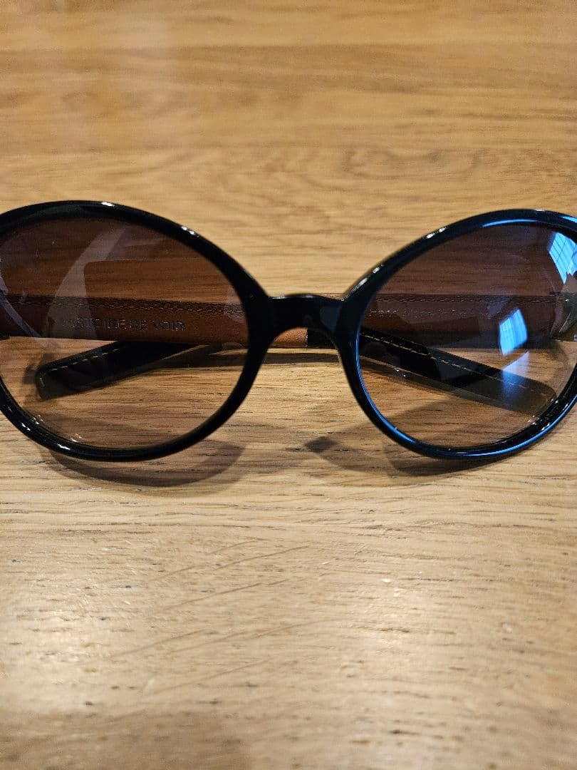 HISTOIRE DE VOIR サングラス HYDE 着用　hyde