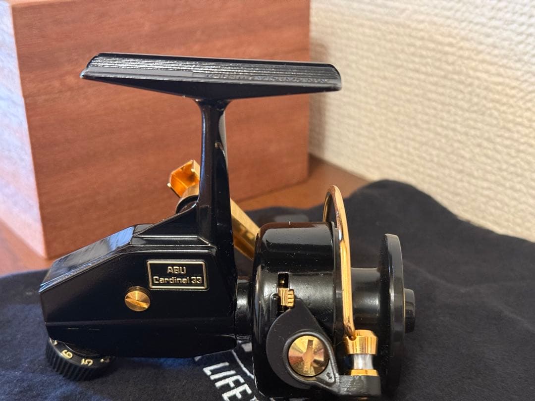 と*ろ様 《新品未使用》ABU カーディナル33 CDL ゴールドアルミスプール