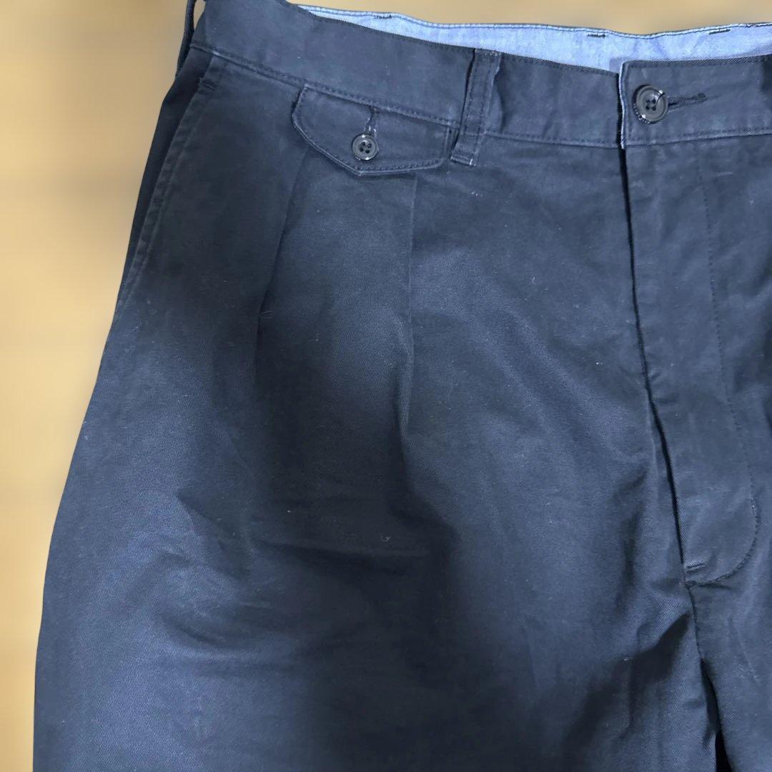 ビームスの百名品　BEAMS PLUS 2プリーツ チノ パンツ