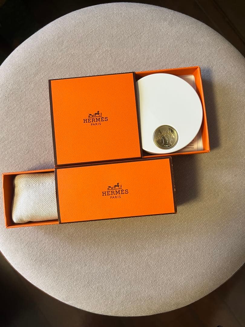 HERMES フェイスパウダー 24 フォーブル 02 とフェースブラシのセット