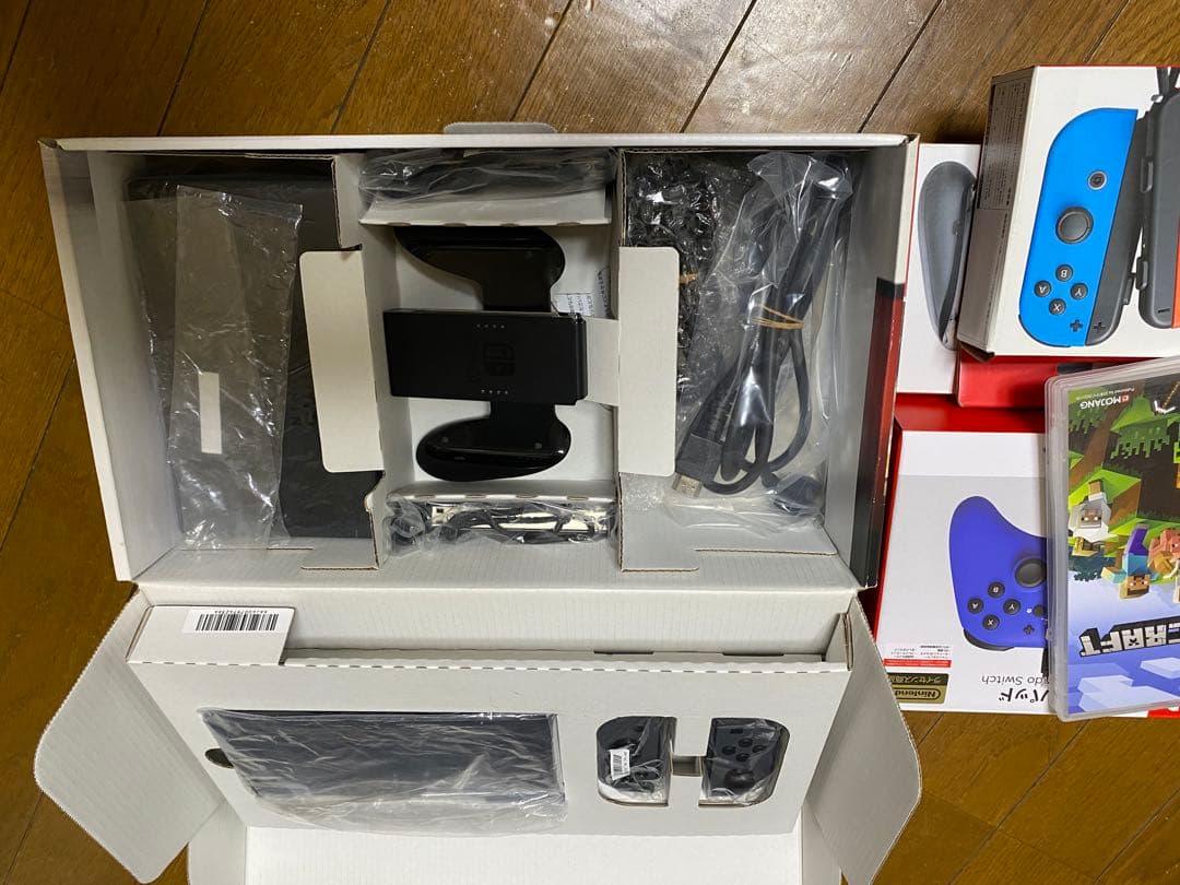 Nintendo Switch 本体とJoy-Con、マイクラなどのセット