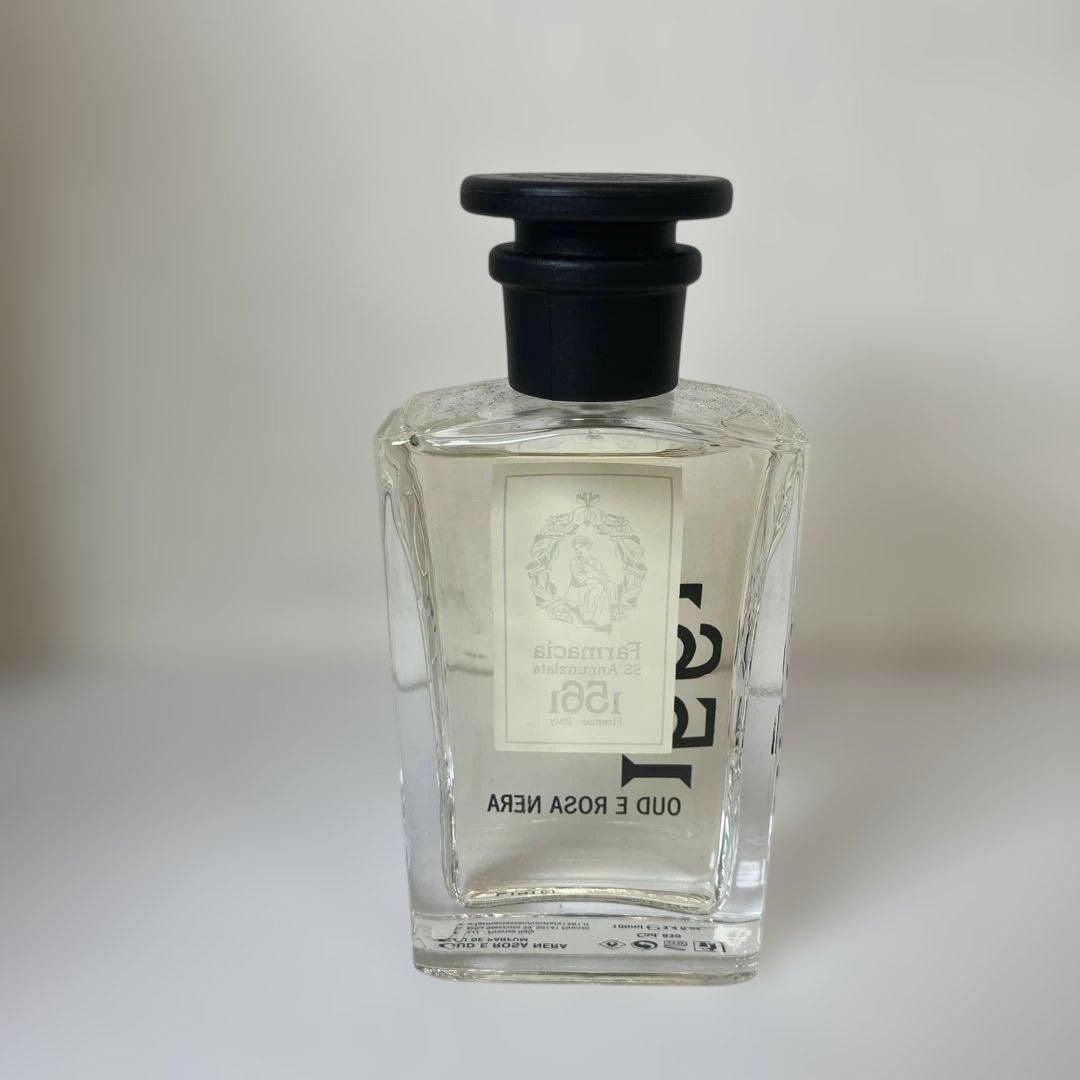 Farmacia ファルマチア 1561 OUD E ROSA NERA 香水