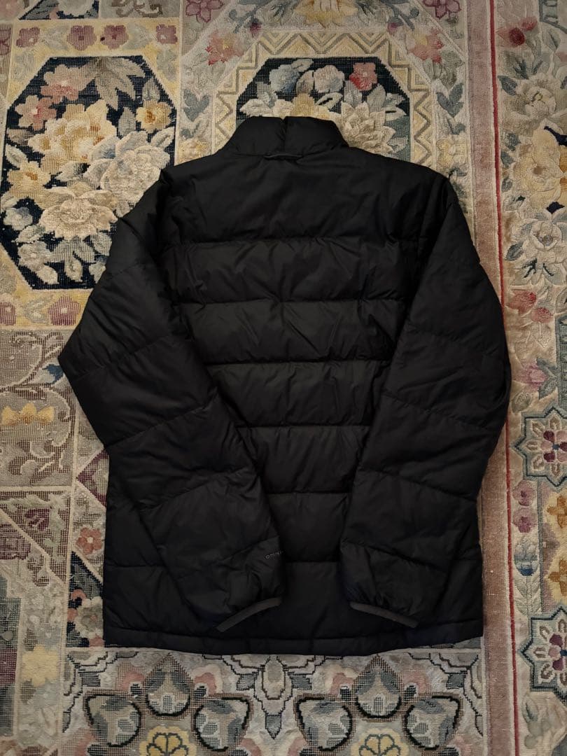 【美品】 Columbia ブラック パフ ダウンジャケット ライトダウン M