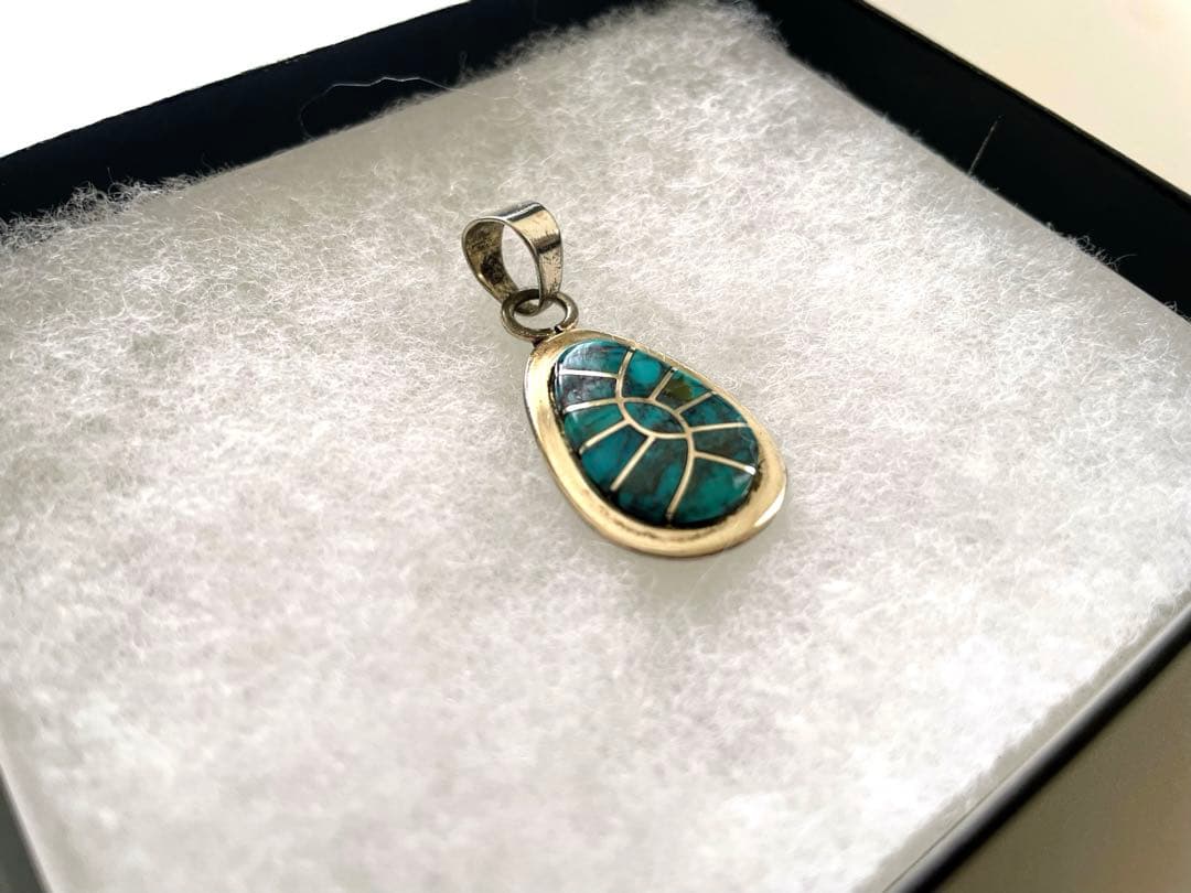 ズニ族＊エイミーウェズリー Amy Wesley インレイペンダントトップ