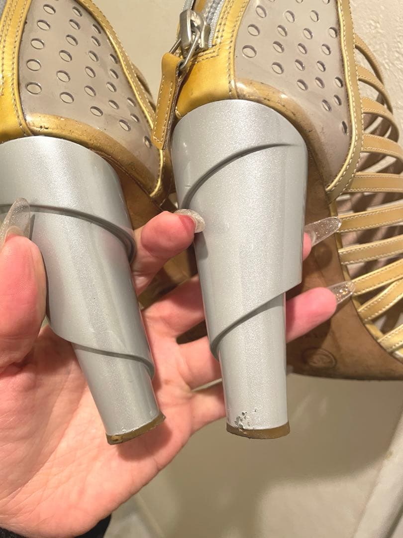 シャネル　サンダルブーティ　ゴールド