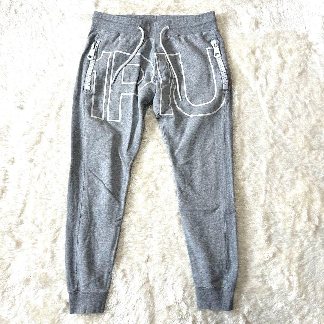 美品✨1PIU1UGUALE3 RELAX セットアップ　スウェット　大ロゴ