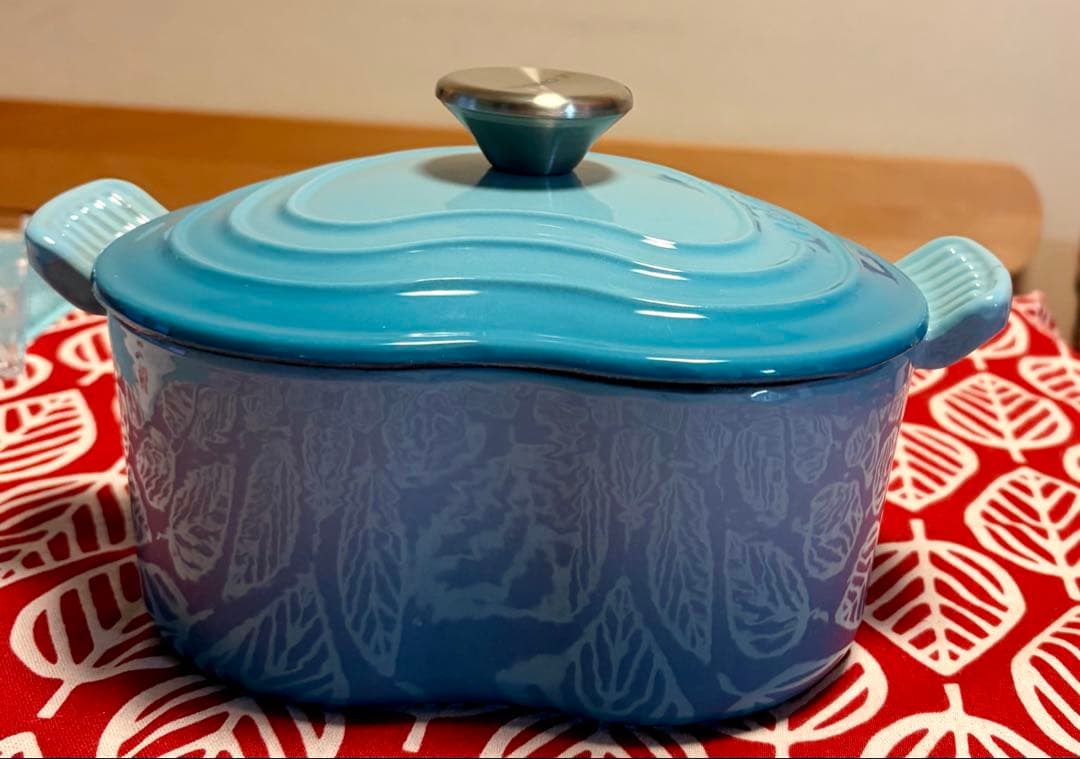 ル・クルーゼ ココット・ダムール ハート型両手鍋 ブルー