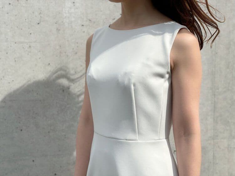 秋夏も新品ギャザー切替ワンピース 38 ネイビー　エムプルミエブラック